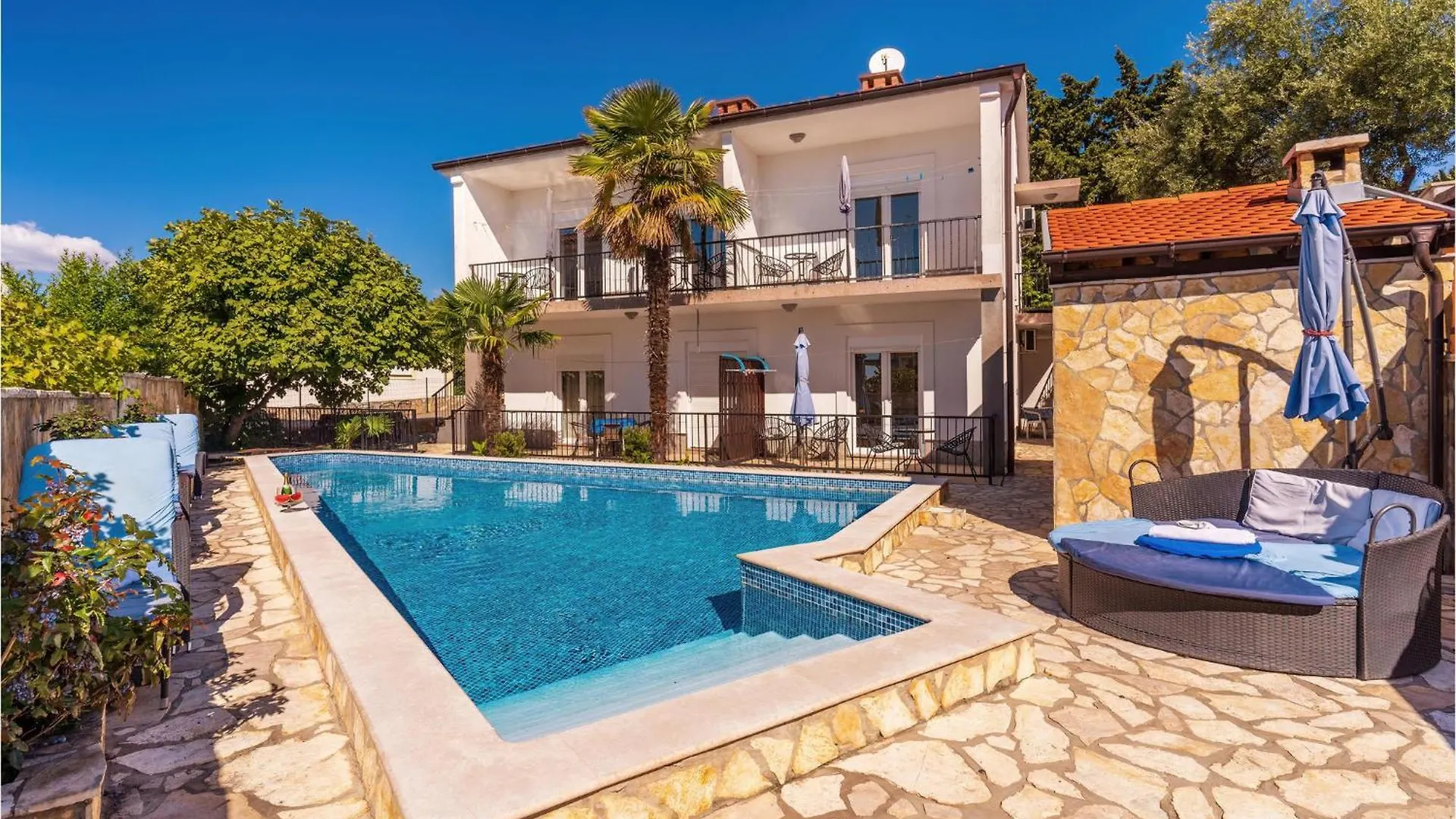 1 Bedroom Cozy Apartment In Krk Krk Town